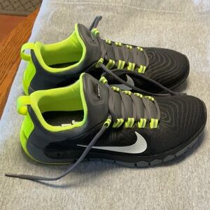 Men’s Nike sneakers